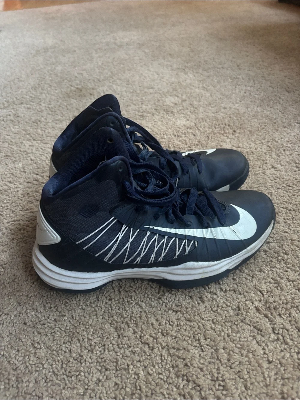 Nike Hyperdunk High top Basketball Sneakers